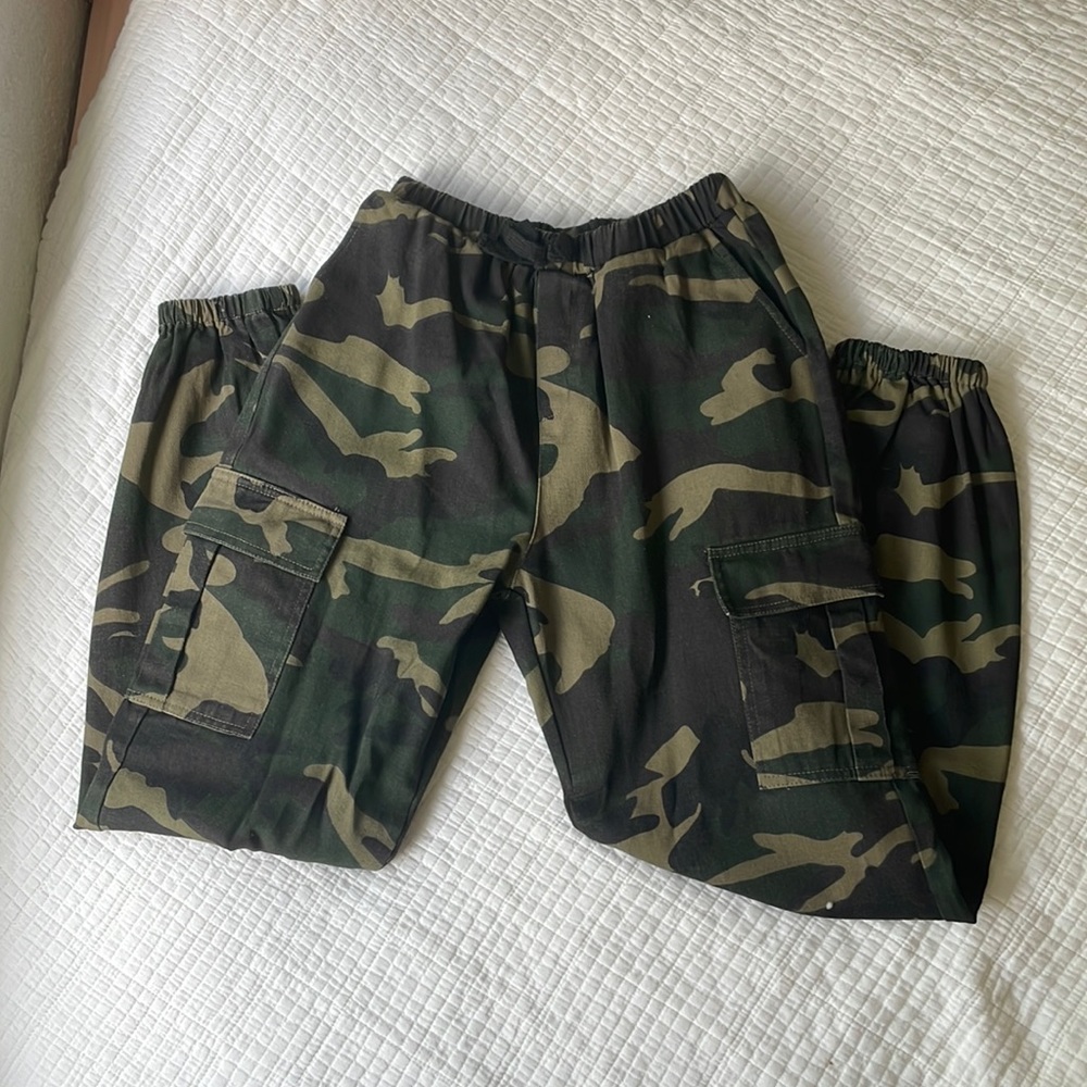 camo pants
